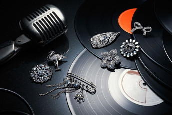 Картинка разное украшения аксессуары веера брошь пластинка микрофон