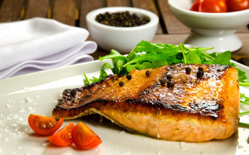 Картинка еда рыбные блюда морепродуктами зелень помидоры рыба