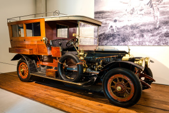 Картинка rolls-royce+4050-hp+silver+ghost+croall+&+croall+shooting+brake+1910 автомобили выставки+и+уличные+фото ретро история выставка автошоу