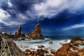 Картинка природа побережье скалы океан облака туман