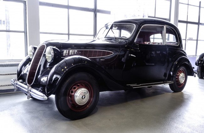 Обои картинки фото bmw 321 1946, автомобили, выставки и уличные фото, история, ретро, автошоу, выставка