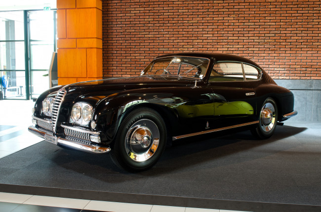 Обои картинки фото alfa romeo 6c 2500 ss berlinetta pininfarina 1949, автомобили, выставки и уличные фото, история, автошоу, выставка, ретро