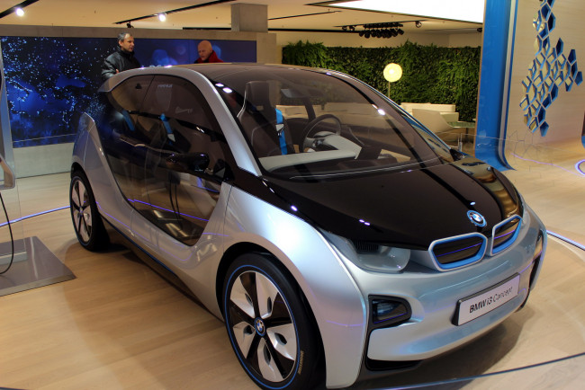 Обои картинки фото автомобили, выставки и уличные фото, bmw