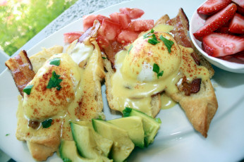 Картинка еда Яичные+блюда авокадо пашот яйца