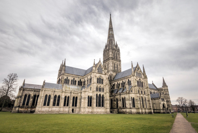 Обои картинки фото salisbury cathedral england, города, - католические соборы,  костелы,  аббатства, salisbury, cathedral, england