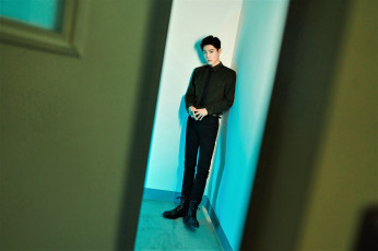 Картинка мужчины xiao+zhan актер угол