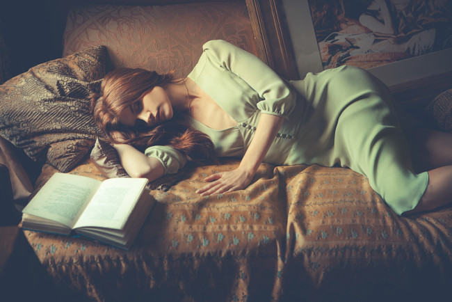 Обои картинки фото девушка - girl, девушки, - брюнетки,  шатенки, девушка, шатенка, сексуальная, милая, модель, красивая, супер, сладкая, лапочка, симпатичная, классная, нежная, идеальная, няша, яркая, игривая, великолепная, обаятельная, жгучая, спокойная, удивительная