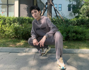 Картинка 12 10 2022 мужчины wang+hao+xuan ван хао сюань