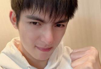 Картинка мужчины wang+hao+xuan ван хао сюань