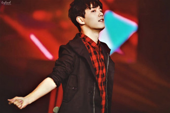 Картинка мужчины xiao+zhan актер певец сцена рубашка куртка