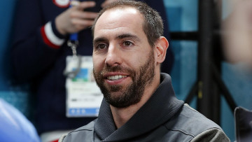 Картинка мужчины -unsort брюнет бородка усы