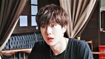 Картинка мужчины wang+yi+bo актер лицо