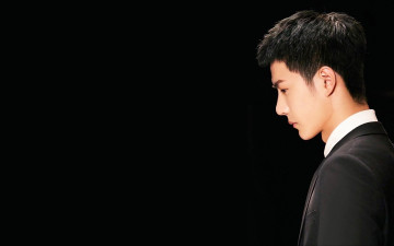 Картинка мужчины wang+yi+bo актер костюм лицо