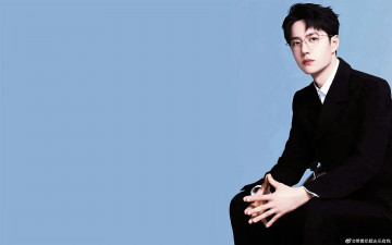 Картинка мужчины wang+yi+bo актер очки костюм