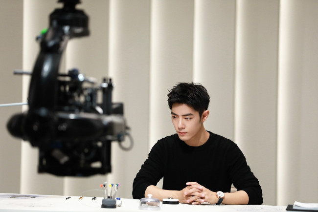 Обои картинки фото мужчины, xiao zhan, актер, камера