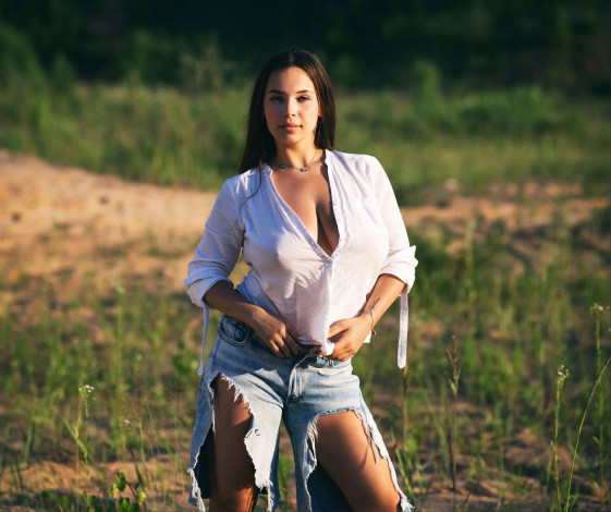 Обои картинки фото девушки, - брюнетки,  шатенки, девушка, позирует