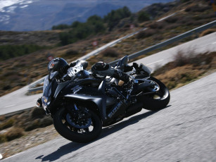 Картинка мотоциклы suzuki