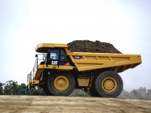 Картинка техника строительная+техника caterpillar 777f 2006