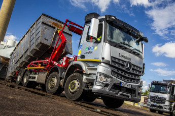 Картинка автомобили mercedes-benz 2013г arocs 3240 uk-spec