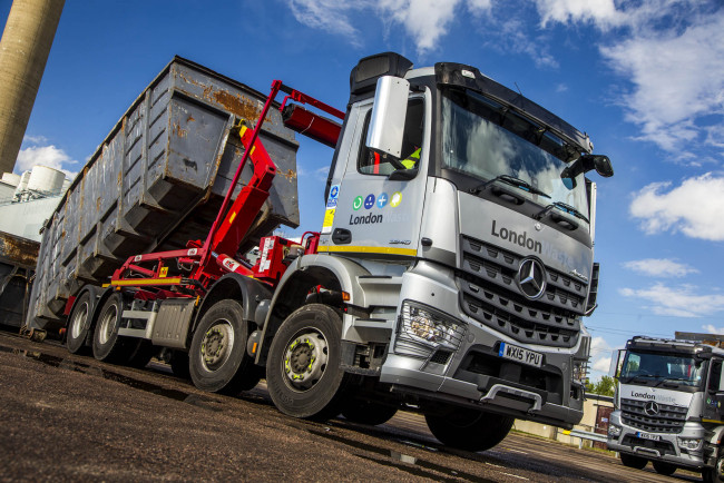 Обои картинки фото автомобили, mercedes-benz, 2013г, arocs, 3240, uk-spec