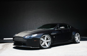 Картинка автомобили aston+martin aston