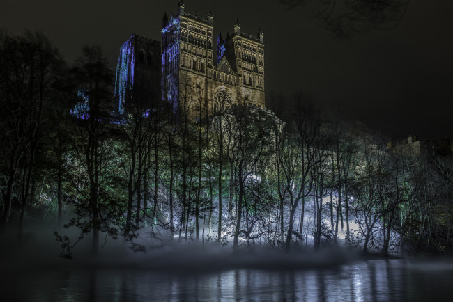 Обои картинки фото cathedral of duramh, города, - католические соборы,  костелы,  аббатства, собор, ночь