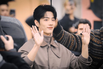 Картинка мужчины xiao+zhan актер жест куртка люди