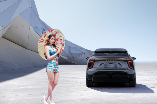 Обои картинки фото девушки, kiki hsieh, платье, мини, зонтик, азиатка