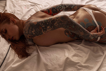 Картинка девушки -+рыжеволосые+и+разноцветные девушка позирует david ben haim