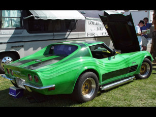 Картинка автомобили выставки уличные фото