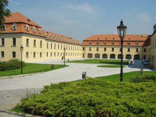 Картинка города здания дома