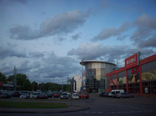 Картинка рига торговый центр альфа города латвия