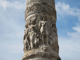 Картинка разное рельефы статуи музейные экспонаты колонна