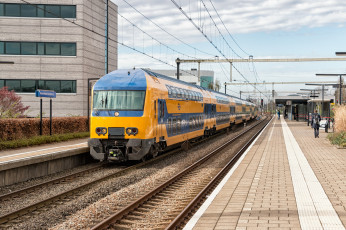 Картинка техника поезда рельсы локомотив состав