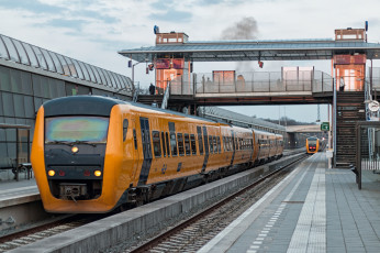 Картинка техника поезда рельсы локомотив состав