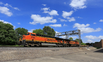 Картинка техника поезда рельсы локомотив состав