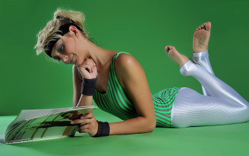 Картинка девушки -unsort+ блондинки книга взгляд фон девушка