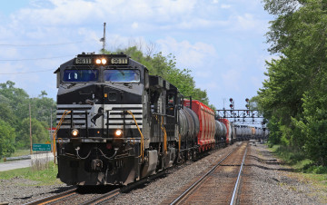 Картинка техника поезда рельсы локомотив состав