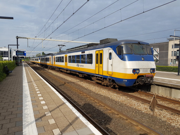 Обои картинки фото техника, поезда, рельсы, локомотив, состав