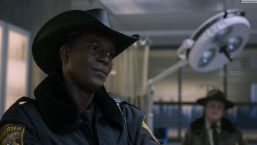 Картинка кино+фильмы resident+alien+ сериал полицейские