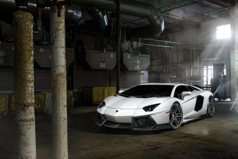 Картинка lamborghini+aventador автомобили lamborghini белый трубы цех