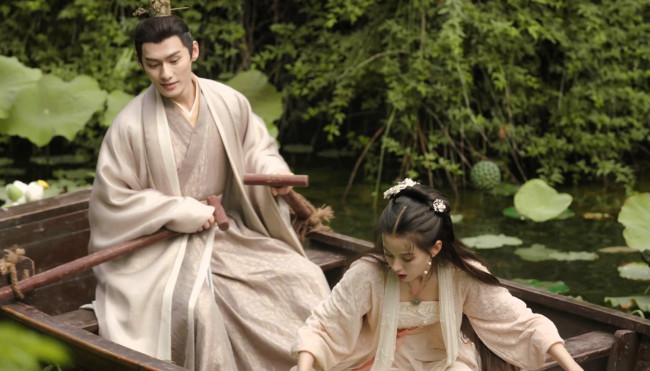 Обои картинки фото destiny of love, кино фильмы, -unknown , другое, парень, девушка, лодка, озеро, кусты, листья