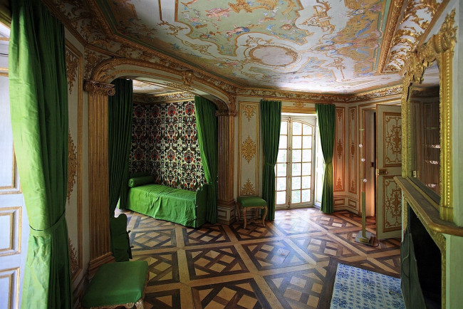 Обои картинки фото замок, нимфенбург, мюнхен, германия, интерьер, дворцы, музеи, софа, зеленый, роспись, портьеры