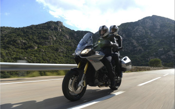 Картинка мотоциклы aprilia caponord 1200