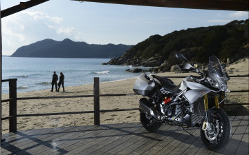 Картинка мотоциклы aprilia caponord 1200