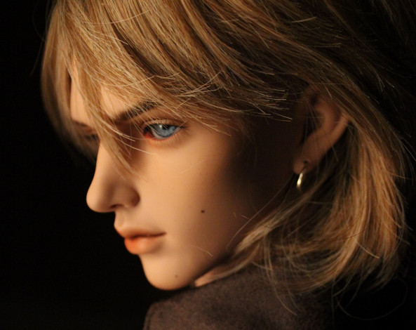 Обои картинки фото разное, игрушки, парень, ночь, кукла