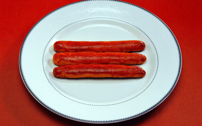 Обои картинки фото еда, хлеб,  выпечка, сосиски