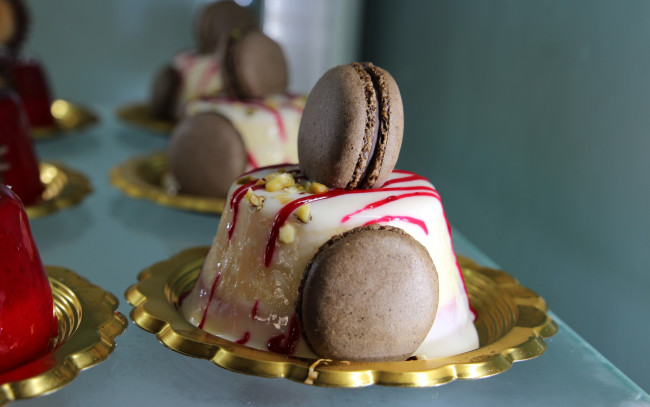 Обои картинки фото еда, мороженое,  десерты, макаруны, желе