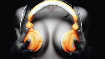 Картинка девушки -unsort+ креатив наушники