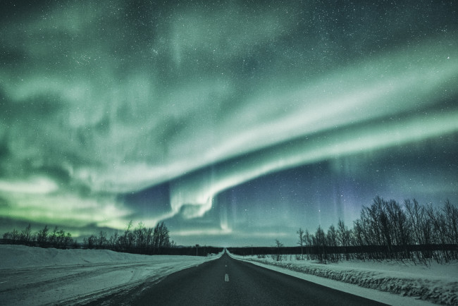 Обои картинки фото природа, северное сияние, сполохи, ночь
